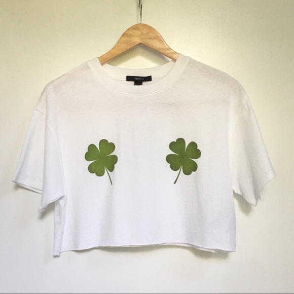 Forever 21 Tops - Forever 21 Four Leaf Clover Crop Top Size Small